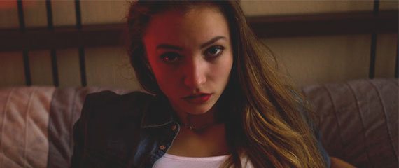 Hoe weet je of een meisje je leuk vindt? | Welkedatingsites.nl